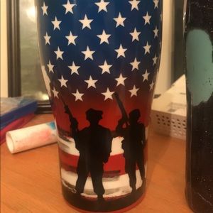 American flag distressed tumbler